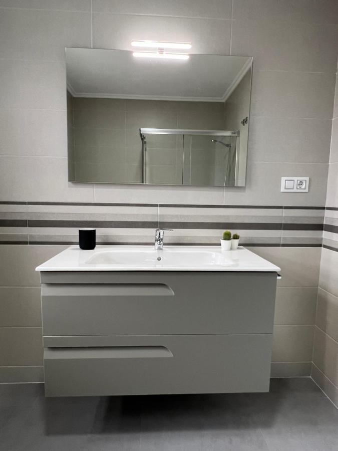 Apartamentos Maria De Lucia-Piso 2º Arou Exteriör bild